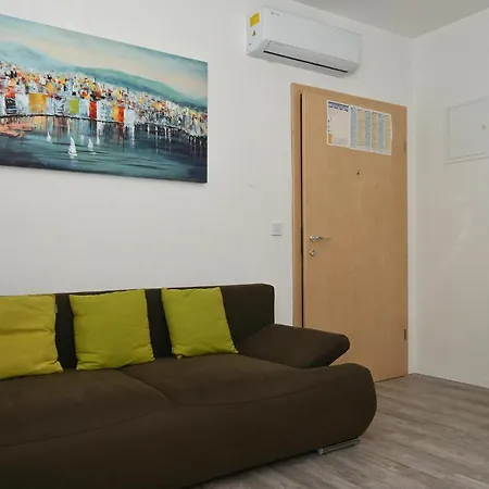Apartamento Amazing In Okrug Gornji With Wifi Trogir